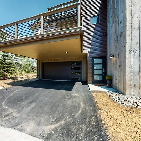 Woodhaven Hideaway Villa